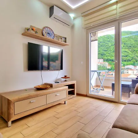 Alara Daire Budva