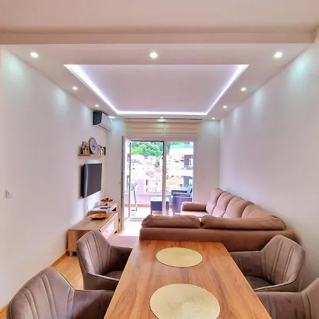 Alara Apartment *